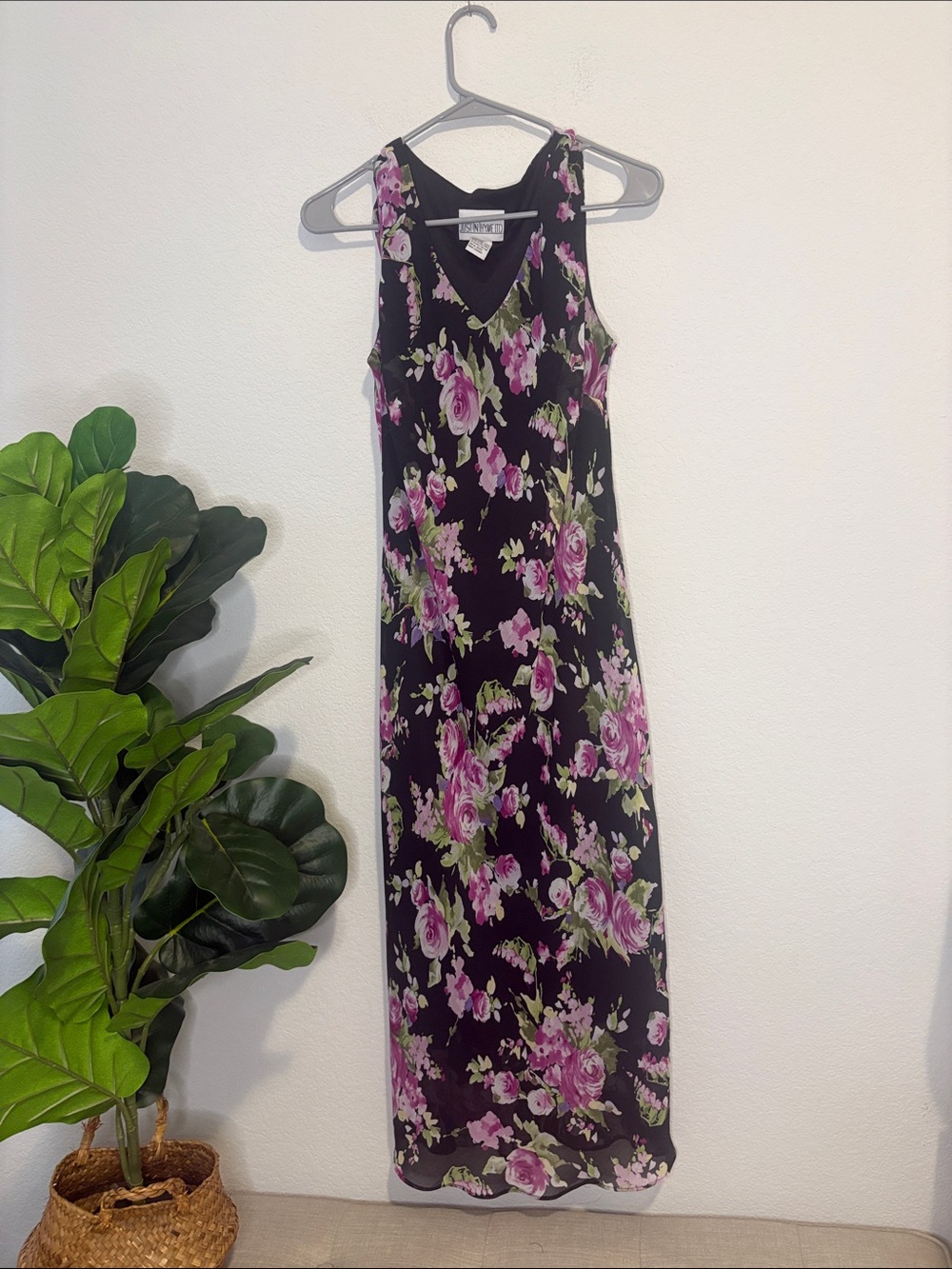 Vintage Floral V-Neck Midi Dress 12